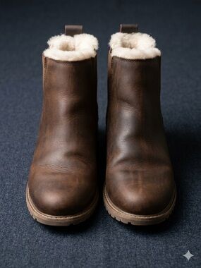 Emu Australia Brown Leather Shearling Ankle Boots